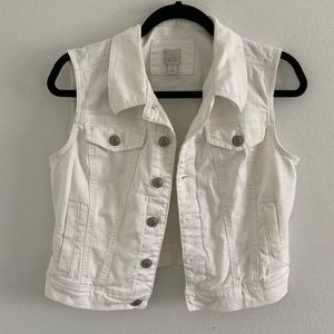White jean vest